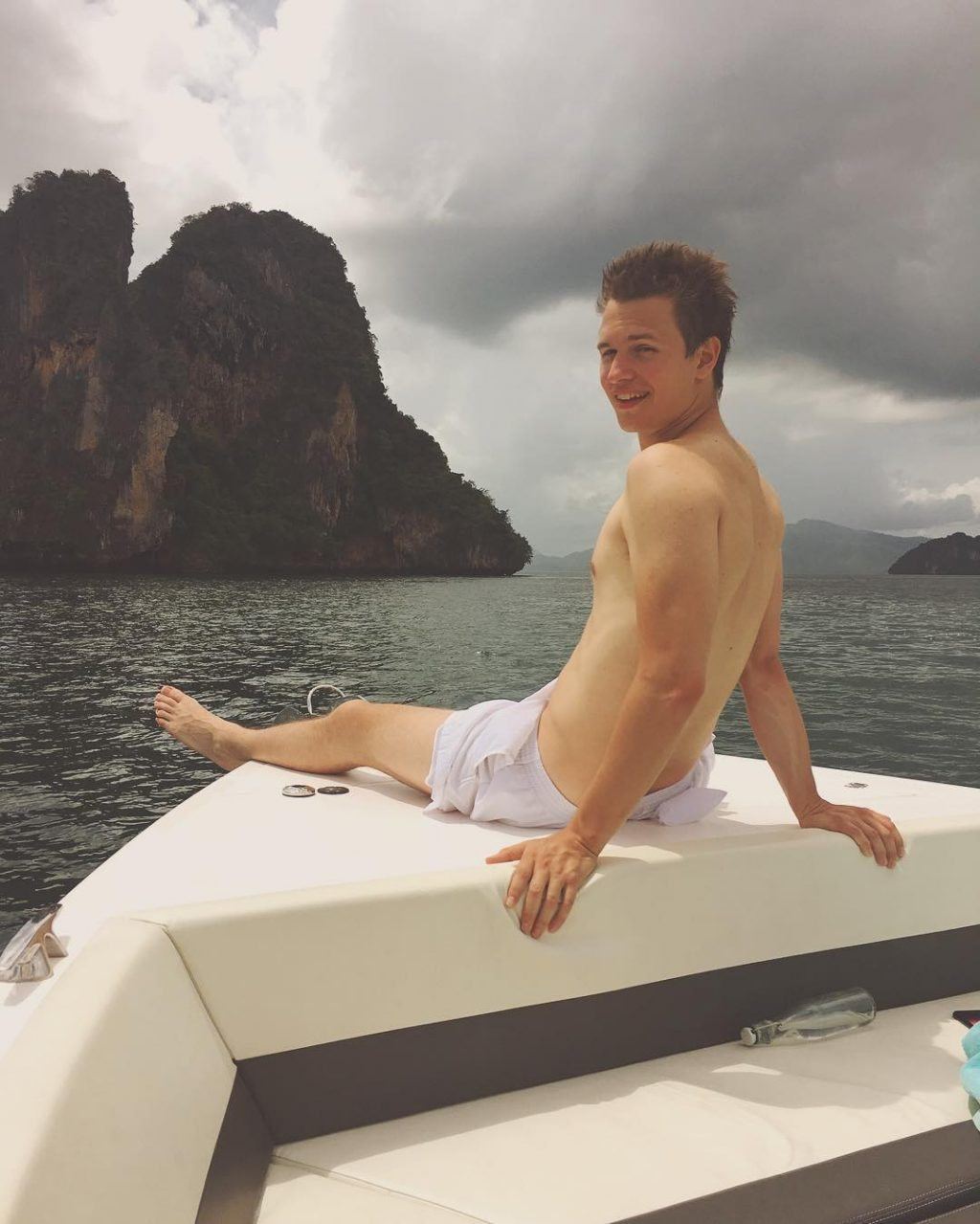 Ansel Elgort Totally Nude On A Beach Naked Male Celebrities