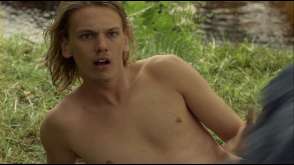 Jamie Campbell Bower Paparazzi Naked Photos Naked Male Celebrities