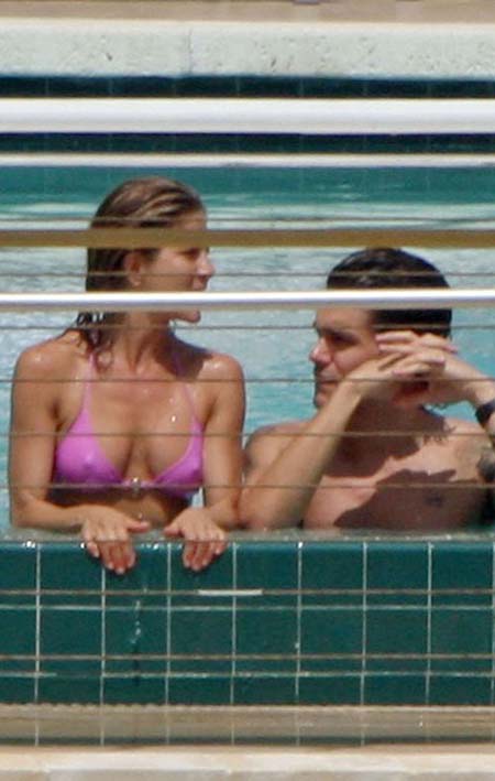 John Mayer Wet In The Pool Scans Naked Male Celebrities