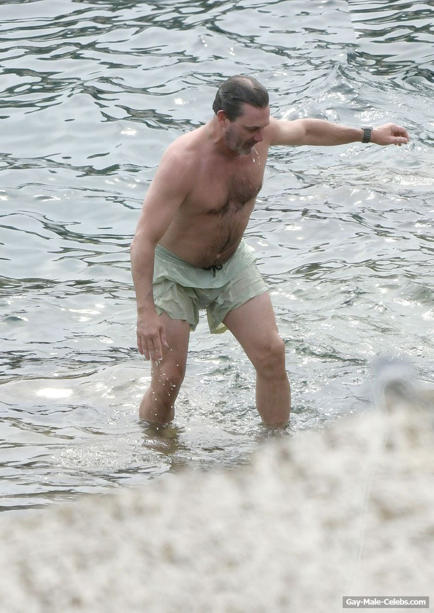 Jon Hamm Shirtless Beach Photos Naked Male Celebrities