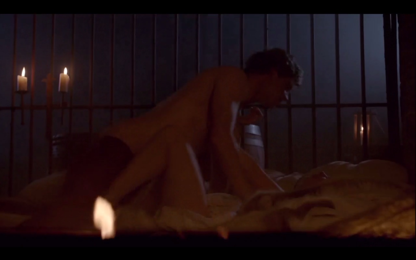 Max Irons Naked In Deleted Scene – Naked Male celebrities