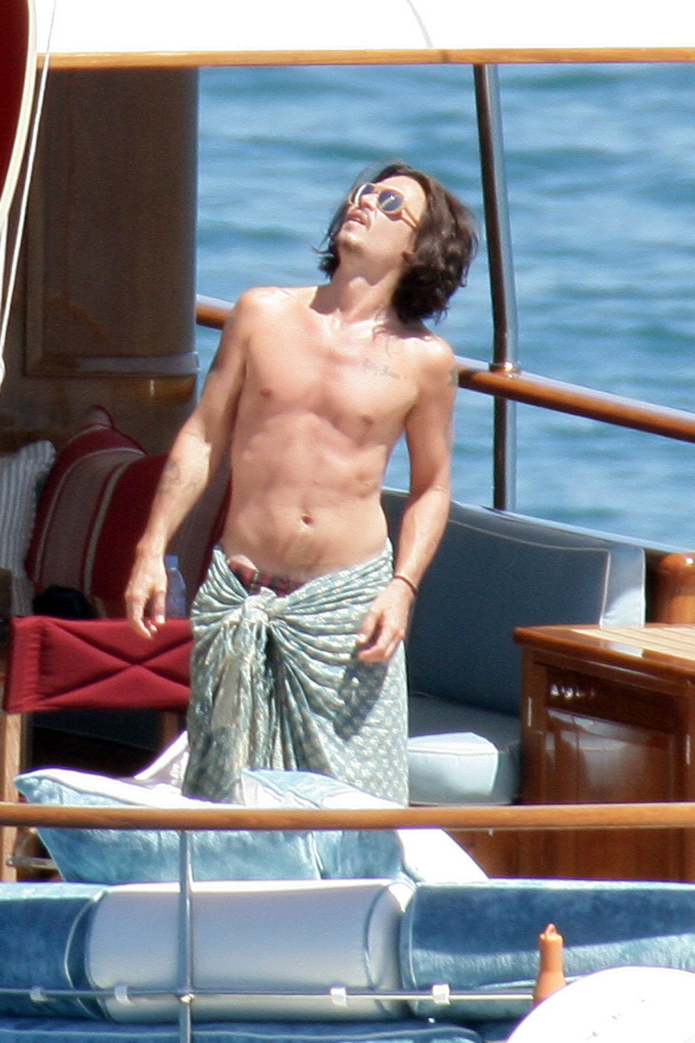 Johnny Depp Bare Chested And Hot Body Naked Male Celebrities