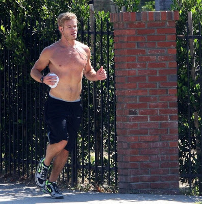 Trevor Donovan Shirtless And Tempting Poses Pix Naked Male Celebrities