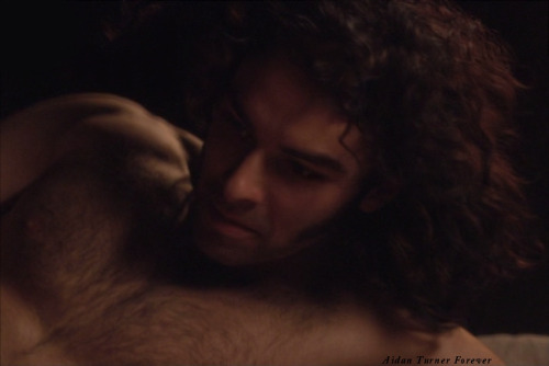 Aidan Turner Gets Naked Naked Male Celebrities