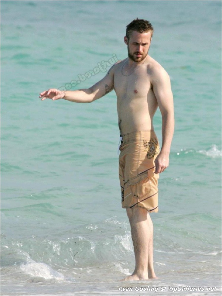 Ryan Gosling Nude - leaked pictures & videos | CelebrityGay