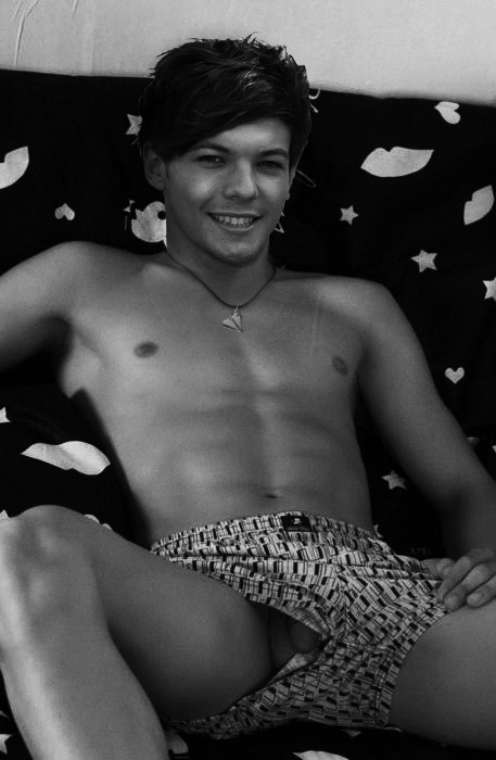 Louis tomlinson nude