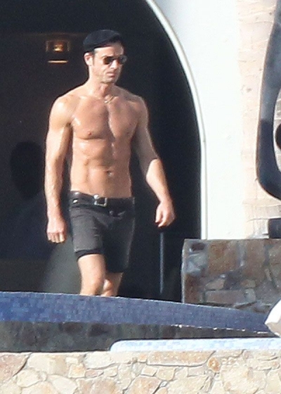 Justin Theroux Ripped Torso And Bare Chested Naked Male Celebrities