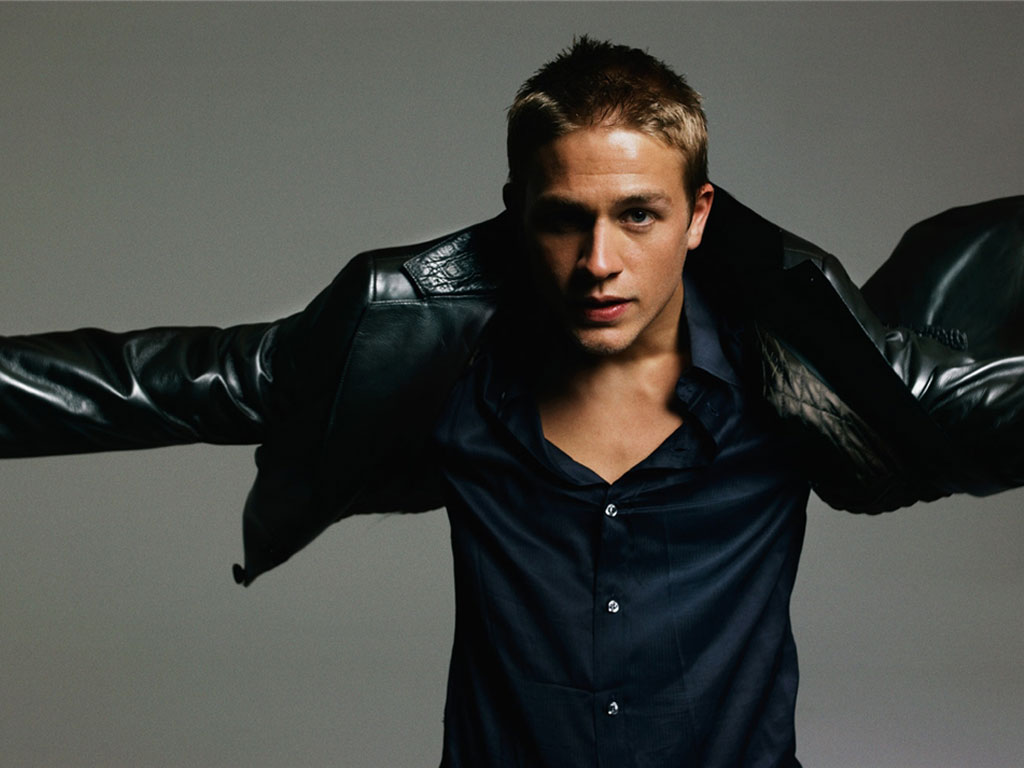 Charlie Hunnam Sexy Shirtless Vidcaps Naked Male Celebrities