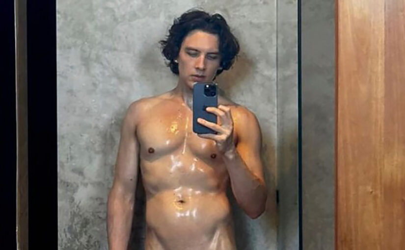 Hot selfie from naked Cody Fern