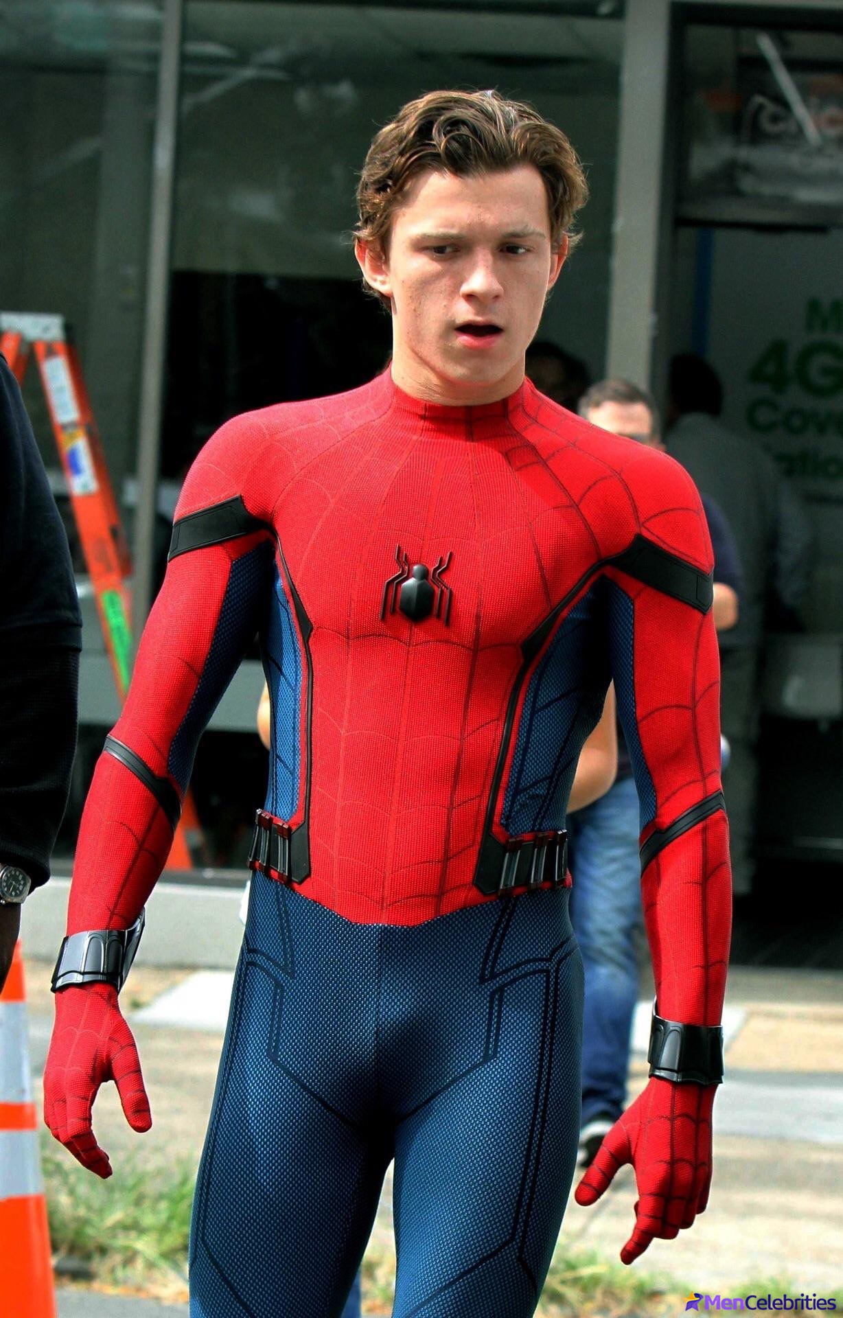 Tom Holland bulge photos