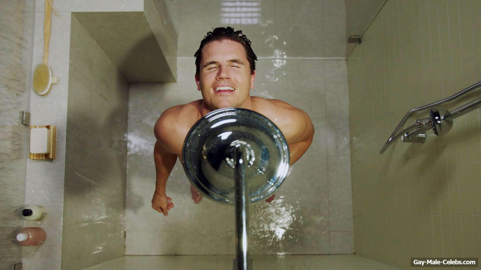 Robbie Amell nude shower scenes