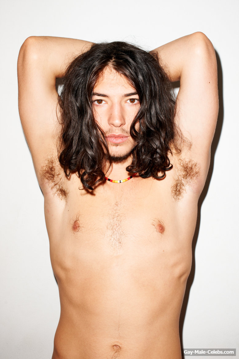 Ezra Miller nude photos