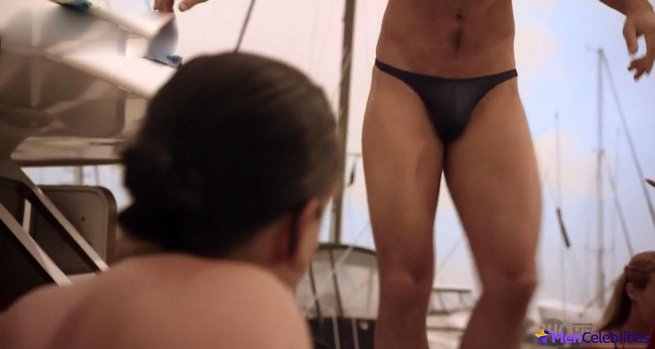 Justin Chatwin bulge speedo