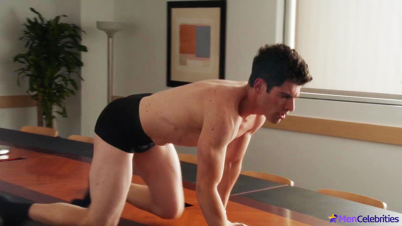 Max Greenfield underwear photo