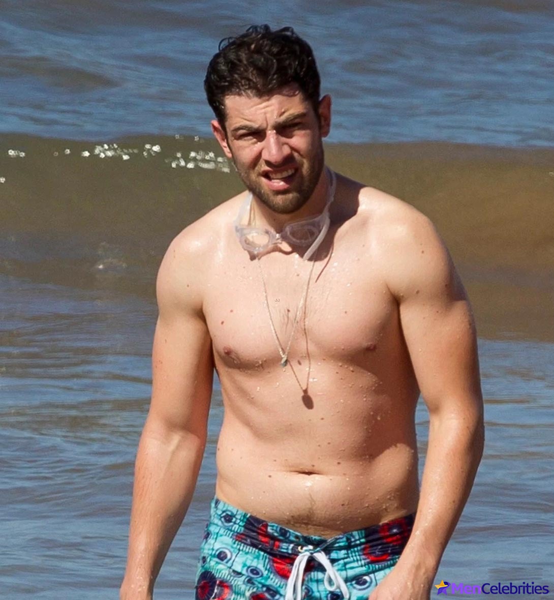 Max Greenfield beach photo