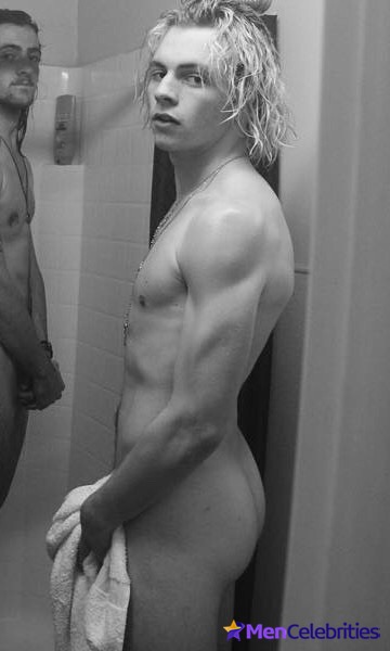 Ross Lynch leaked nude