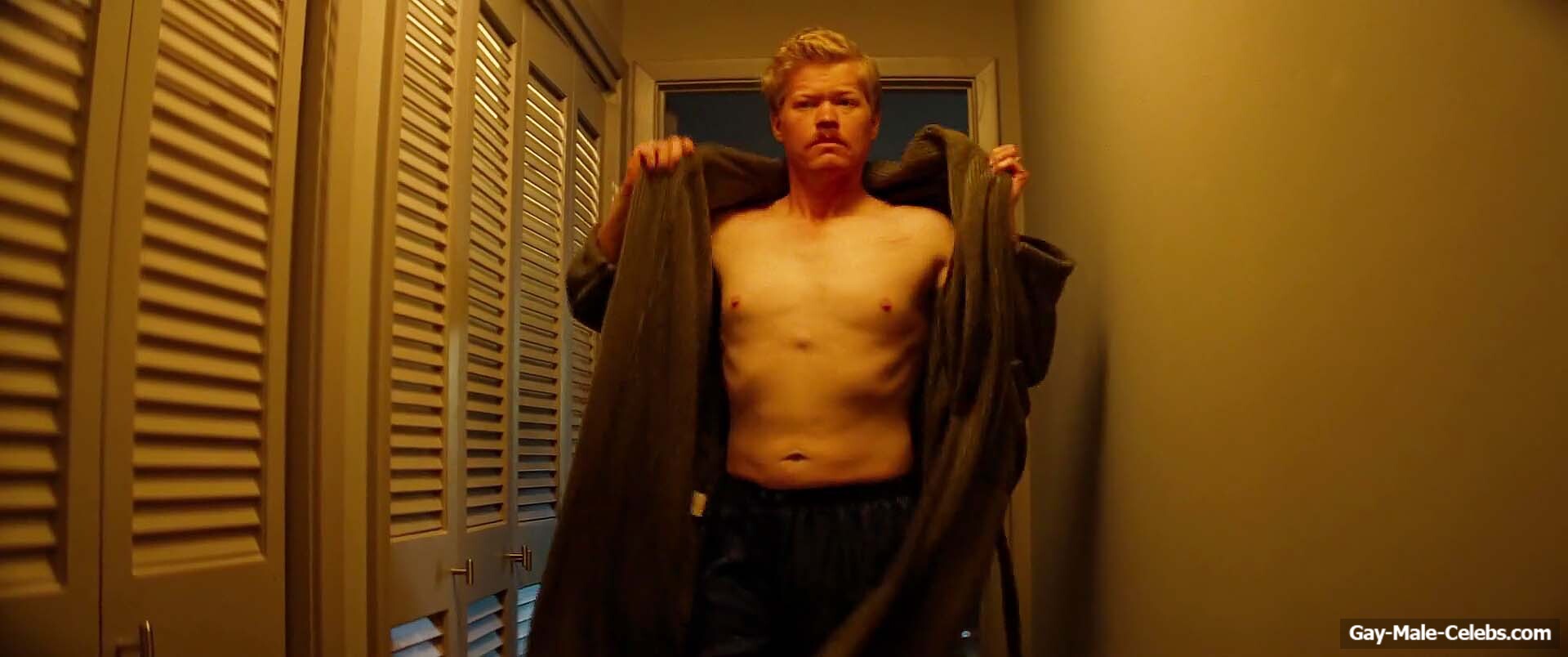 Jesse Plemons nude