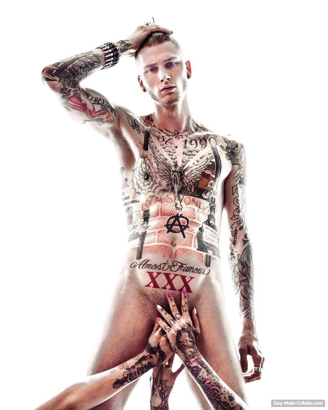 Machine Gun Kelly frontal nude