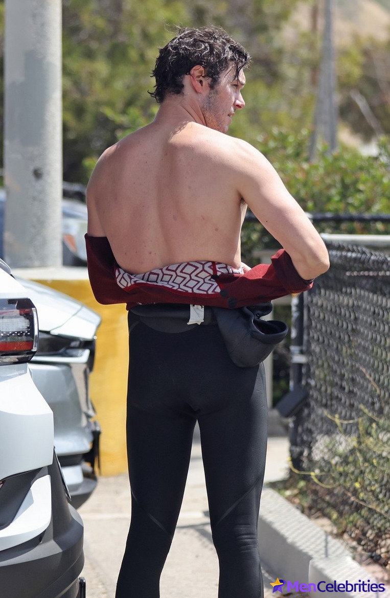 Adam Brody ass