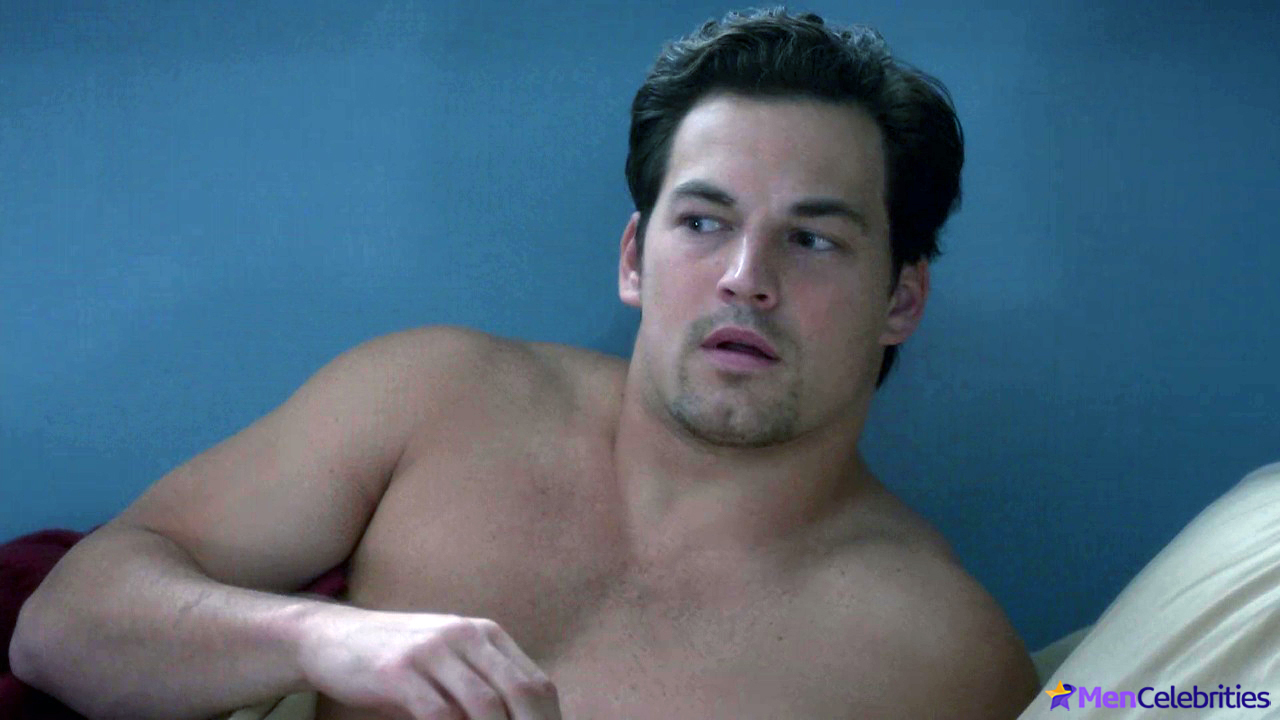 Giacomo Gianniotti nude