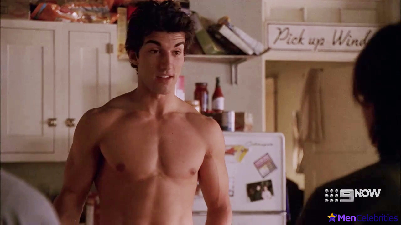 Justin Baldoni nudity