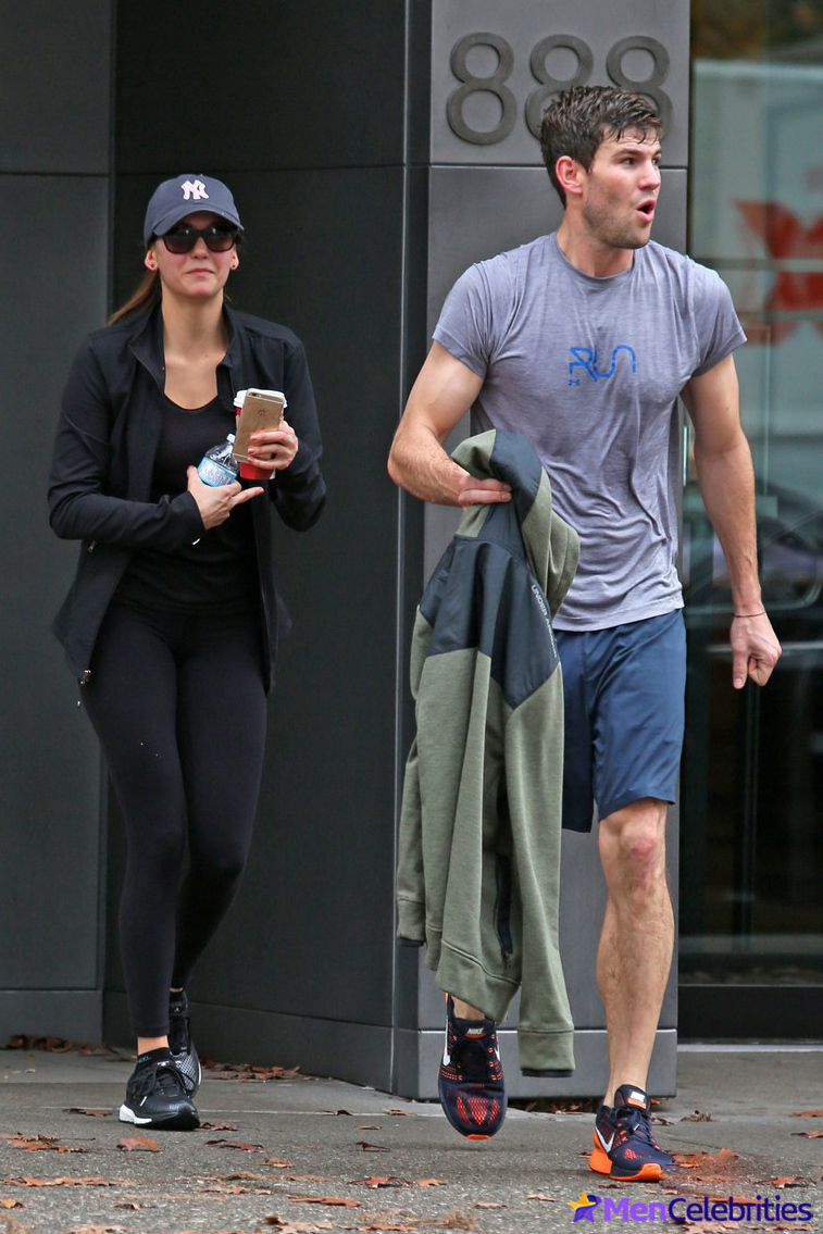 Austin Stowell dick bulge