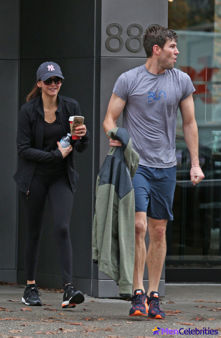 Austin Stowell bulge