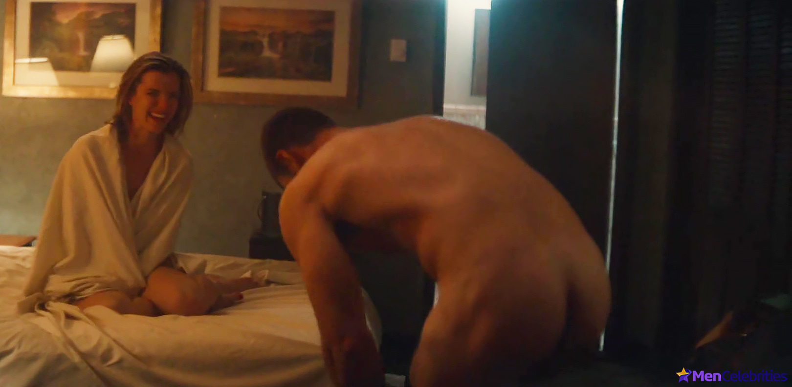 Austin Stowell nude butt