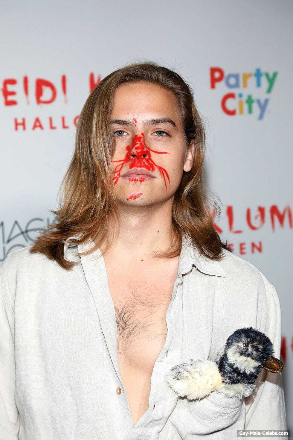 Dylan Sprouse naked