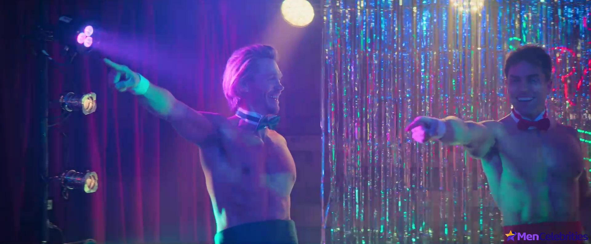 Chad Michael Murray striptease