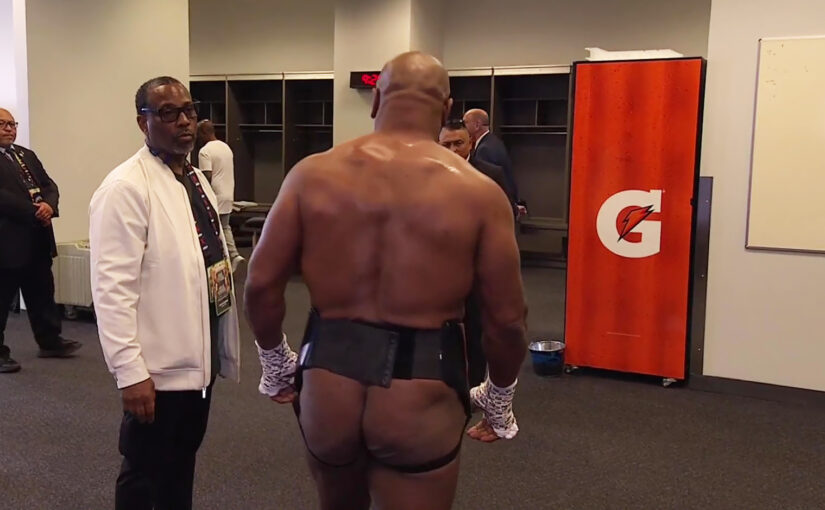 Mike Tyson Shows Off Bare Butt Before Jake Paul Fight!