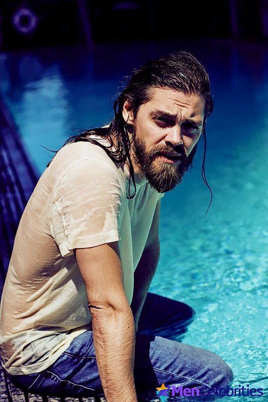 Tom Payne nsfw