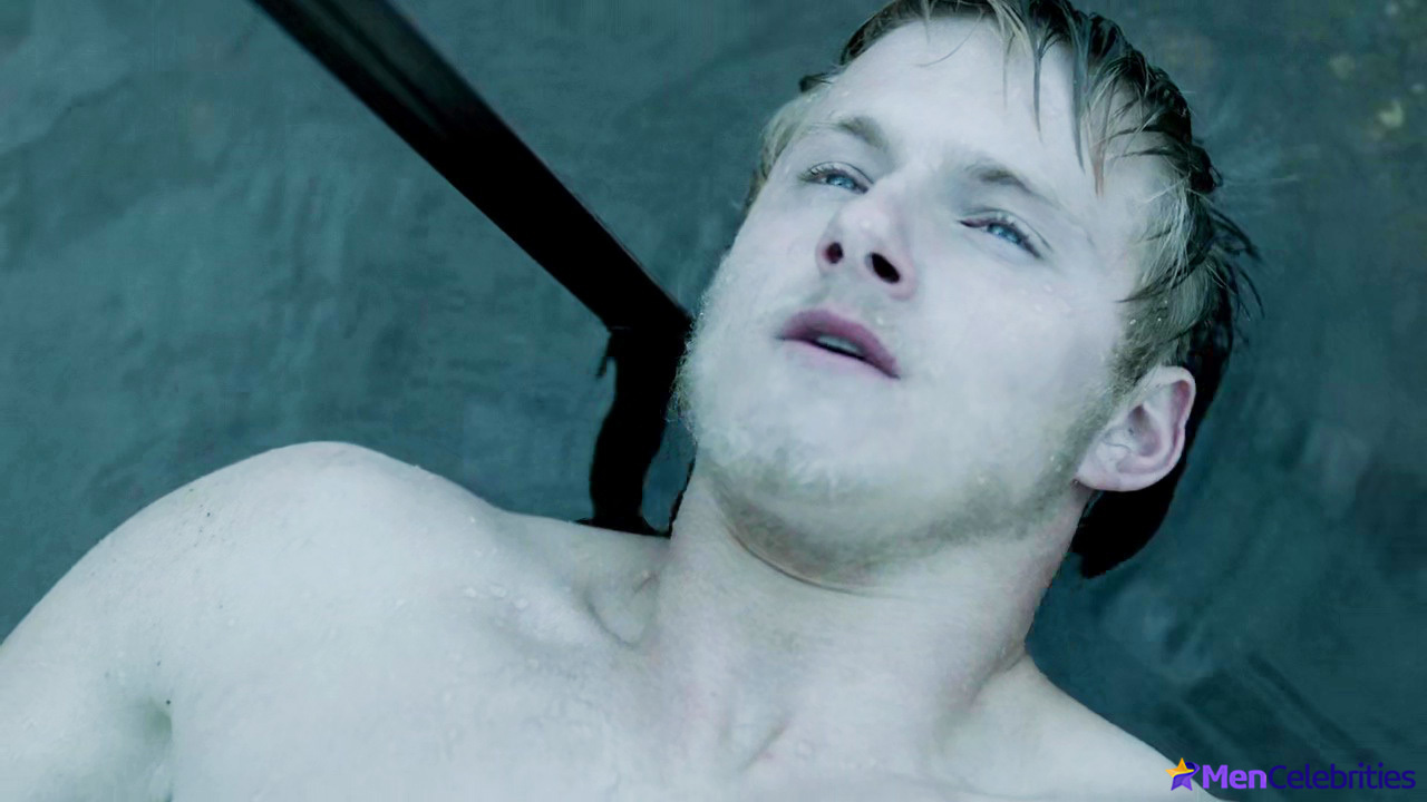 Alexander Ludwig naked movie scenes