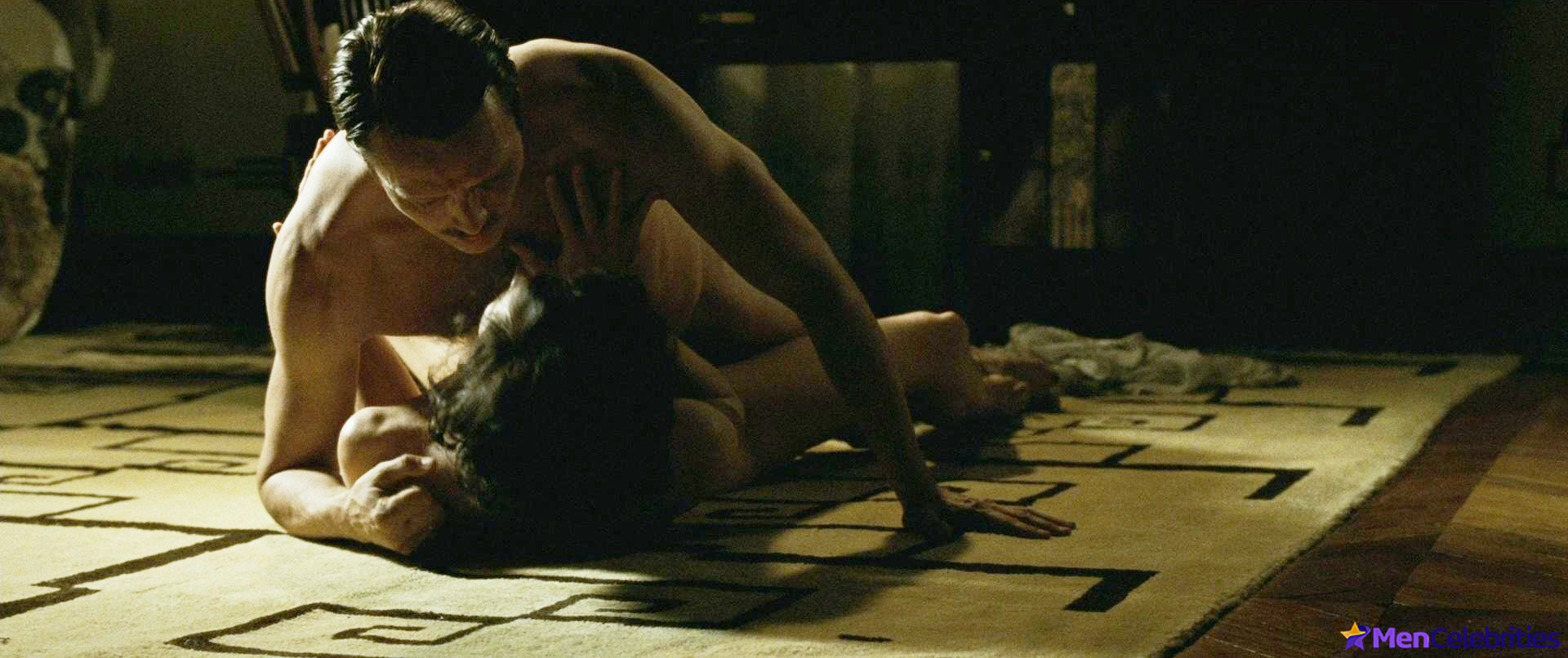 Mads Mikkelsen nudity