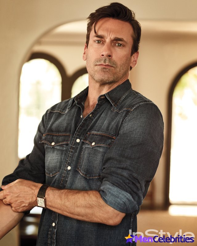 Jon Hamm big cock size