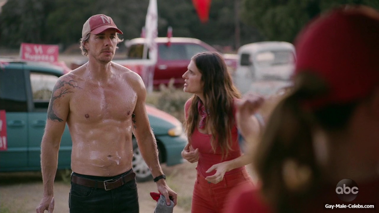 Dax Shepard shirtless