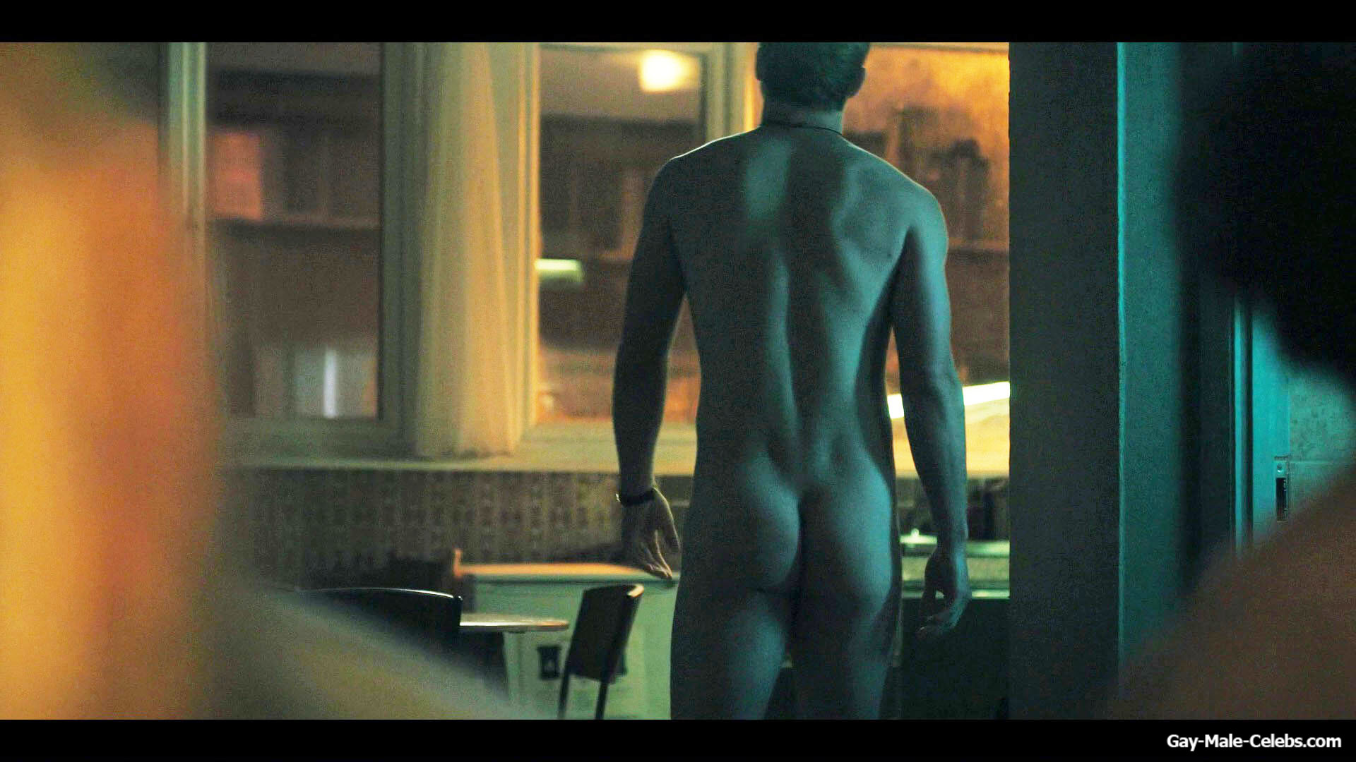 Leo Woodall nude bum