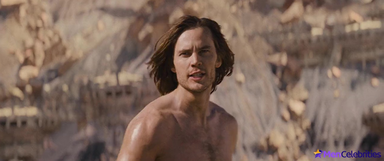 Taylor Kitsch naked in John Carter