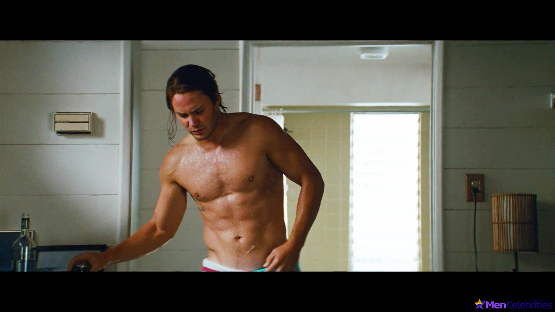 Taylor Kitsch frontal nude