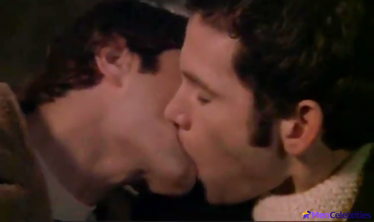 Adam Scott gay kiss