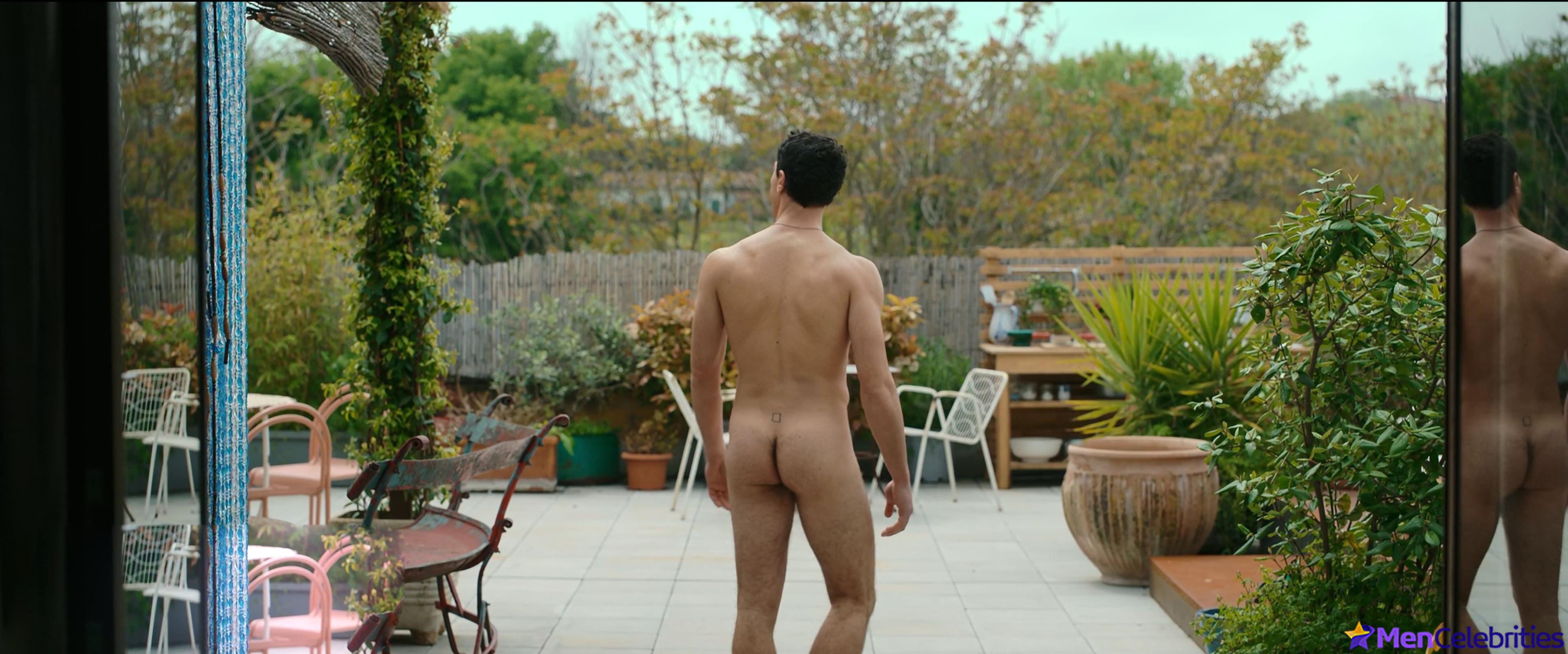 Eduardo Scarpetta nude bum