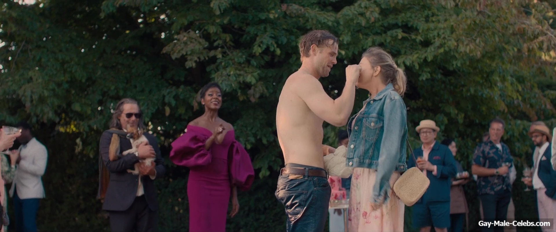 Leo Woodall shirtless