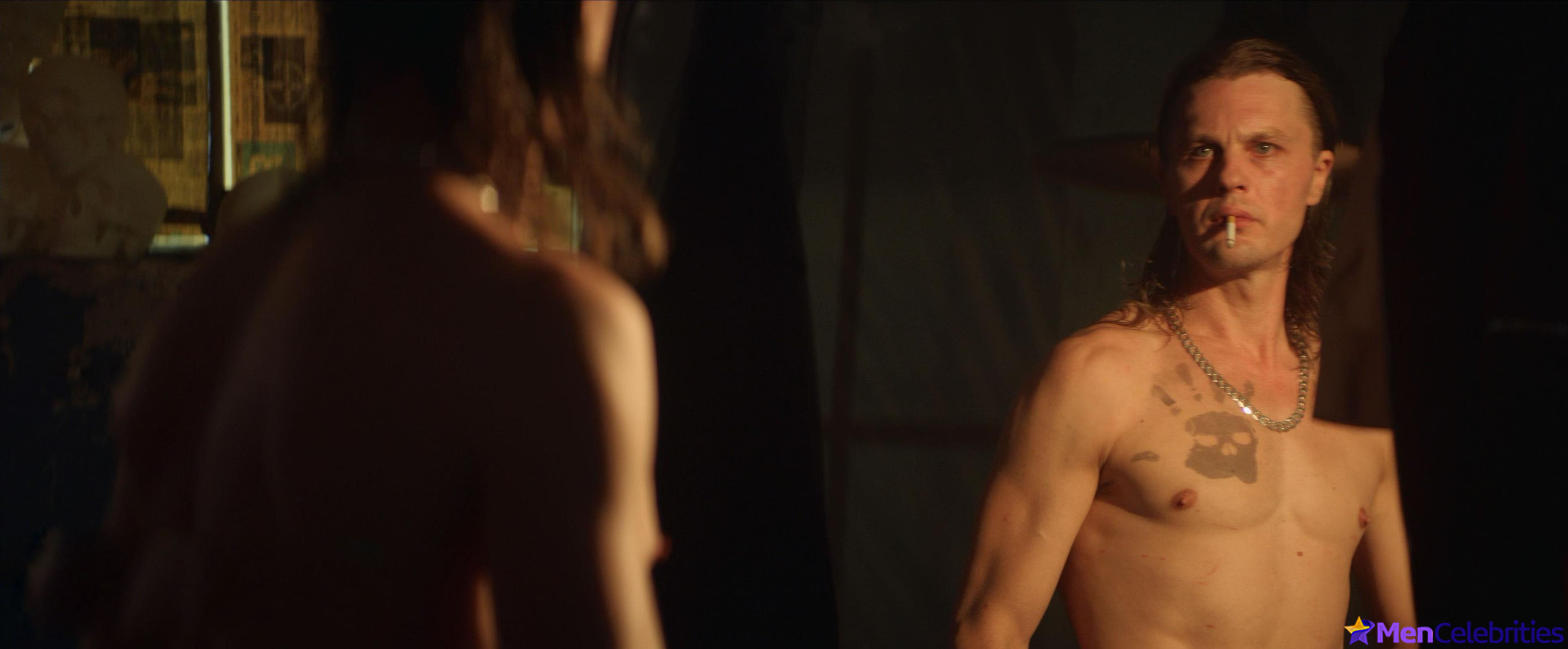 Michael Pitt shirtless