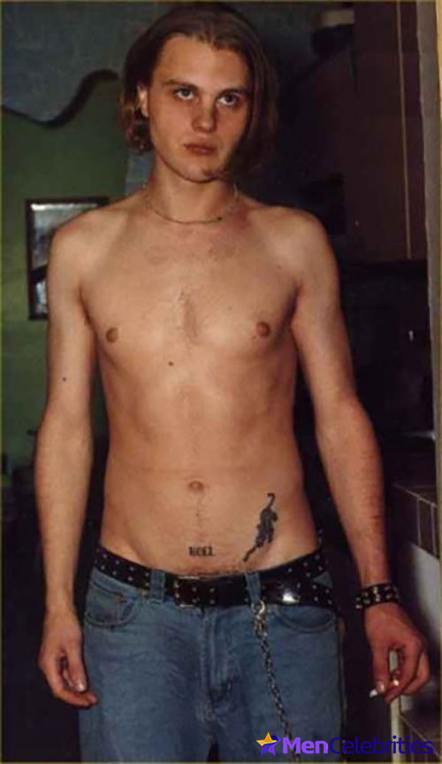 Michael Pitt shirtless