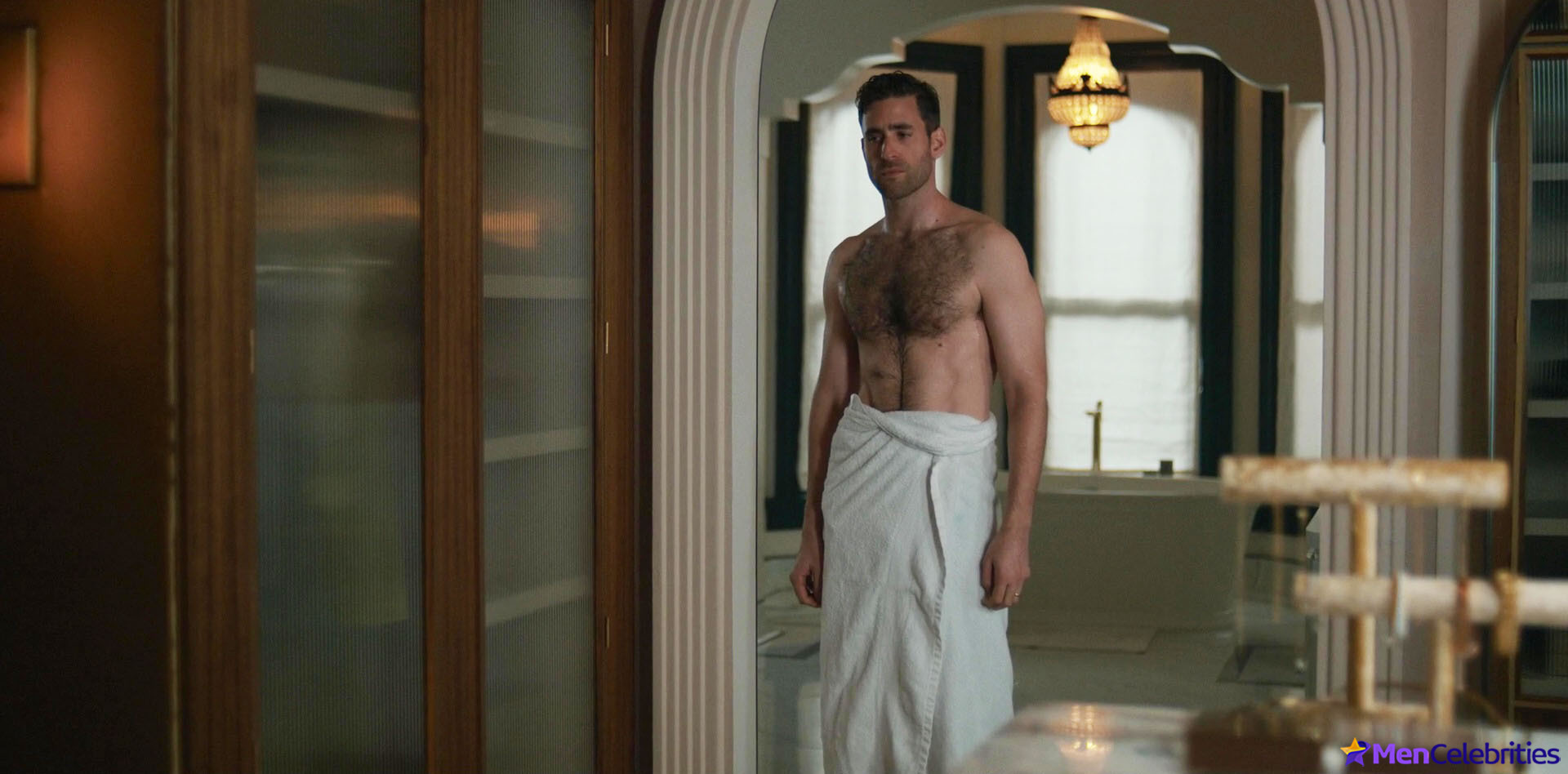 Oliver Jackson-Cohen bulge