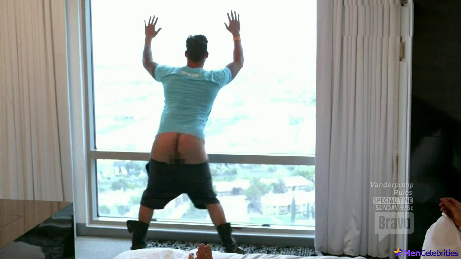 Jax Taylor nude ass