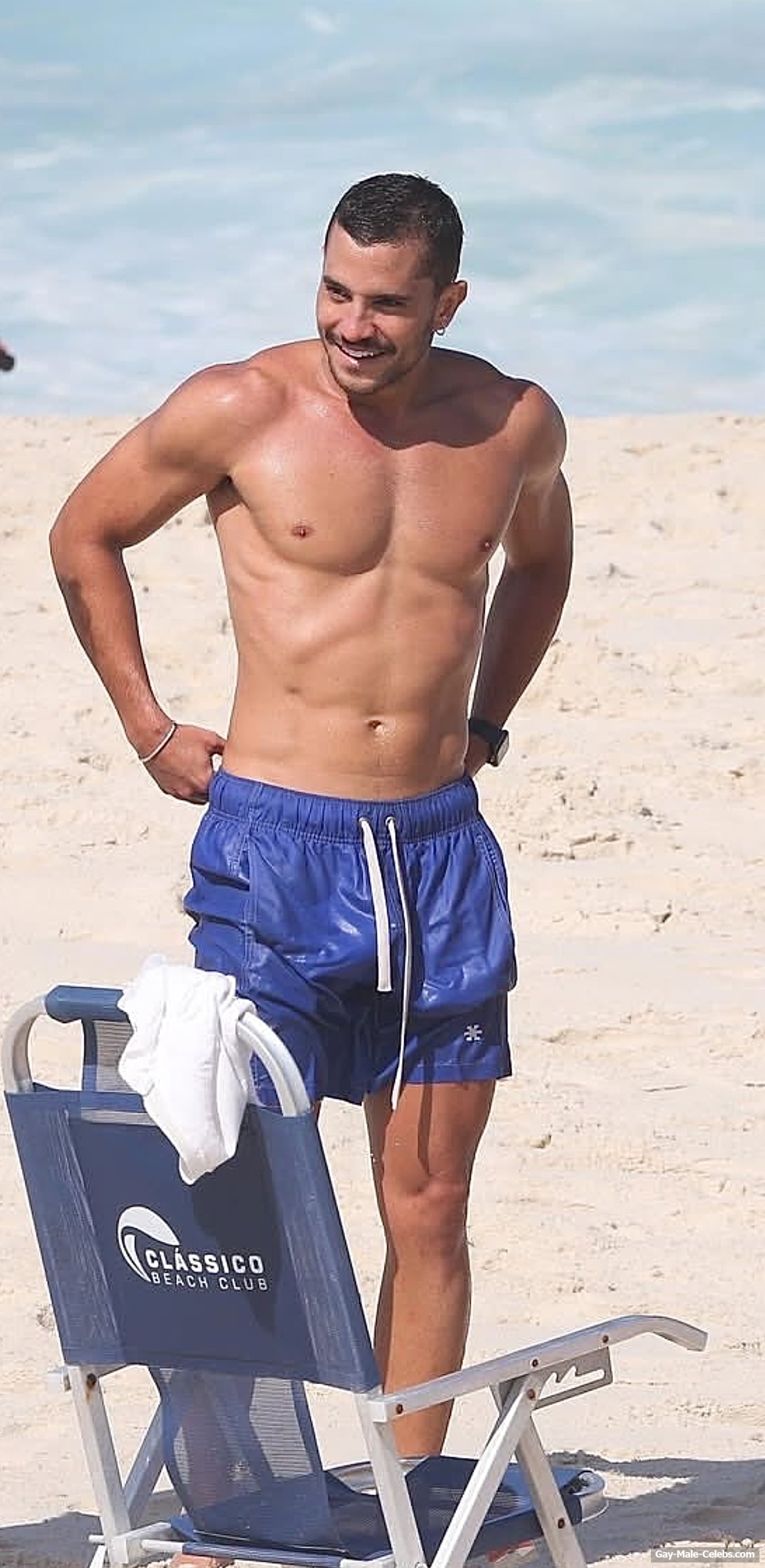 male celebrity bulge