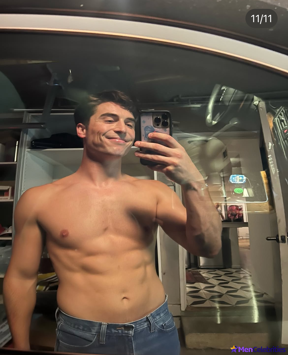 Benito Skinner nude selfie