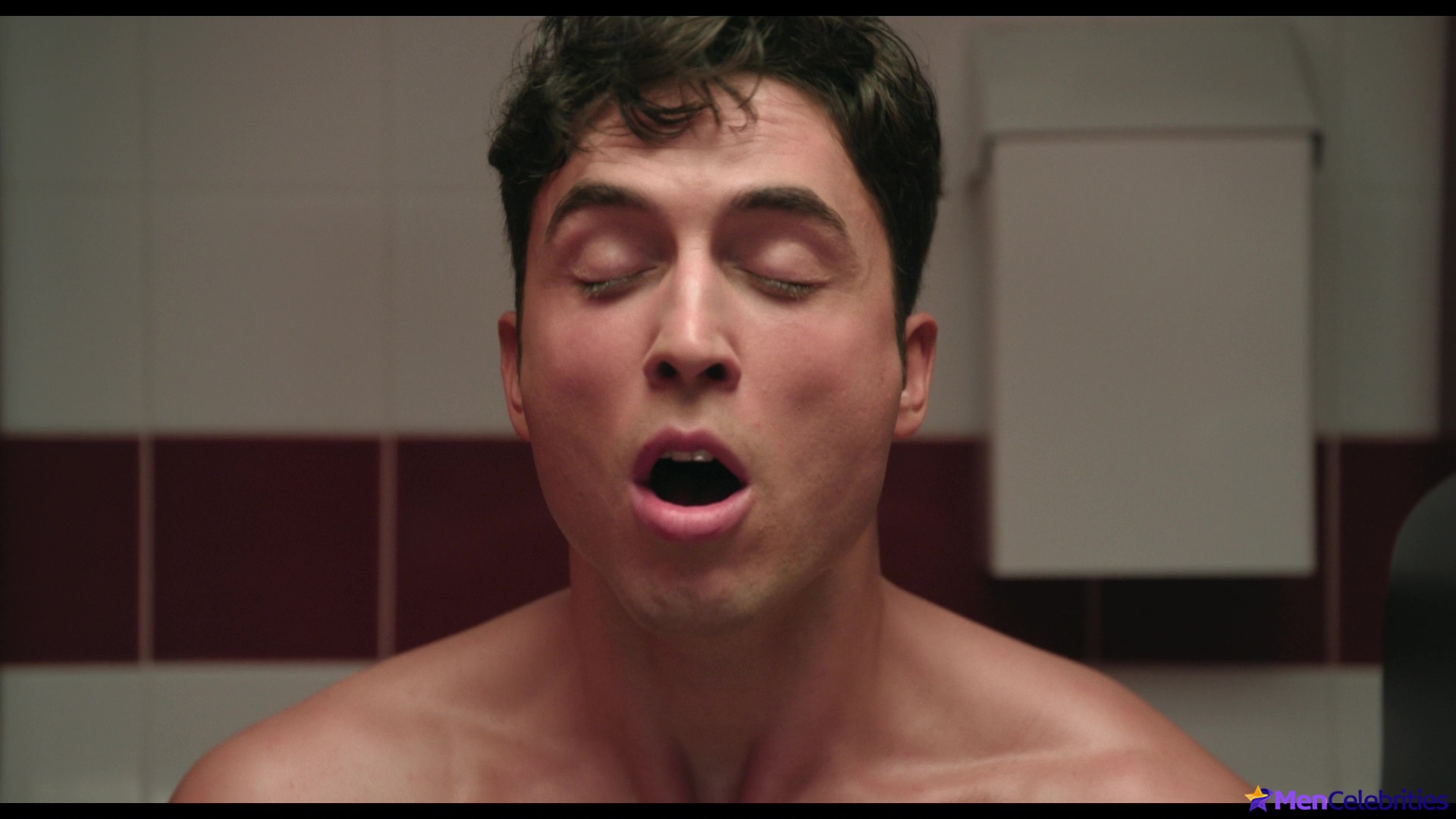 Benito Skinner jerk off