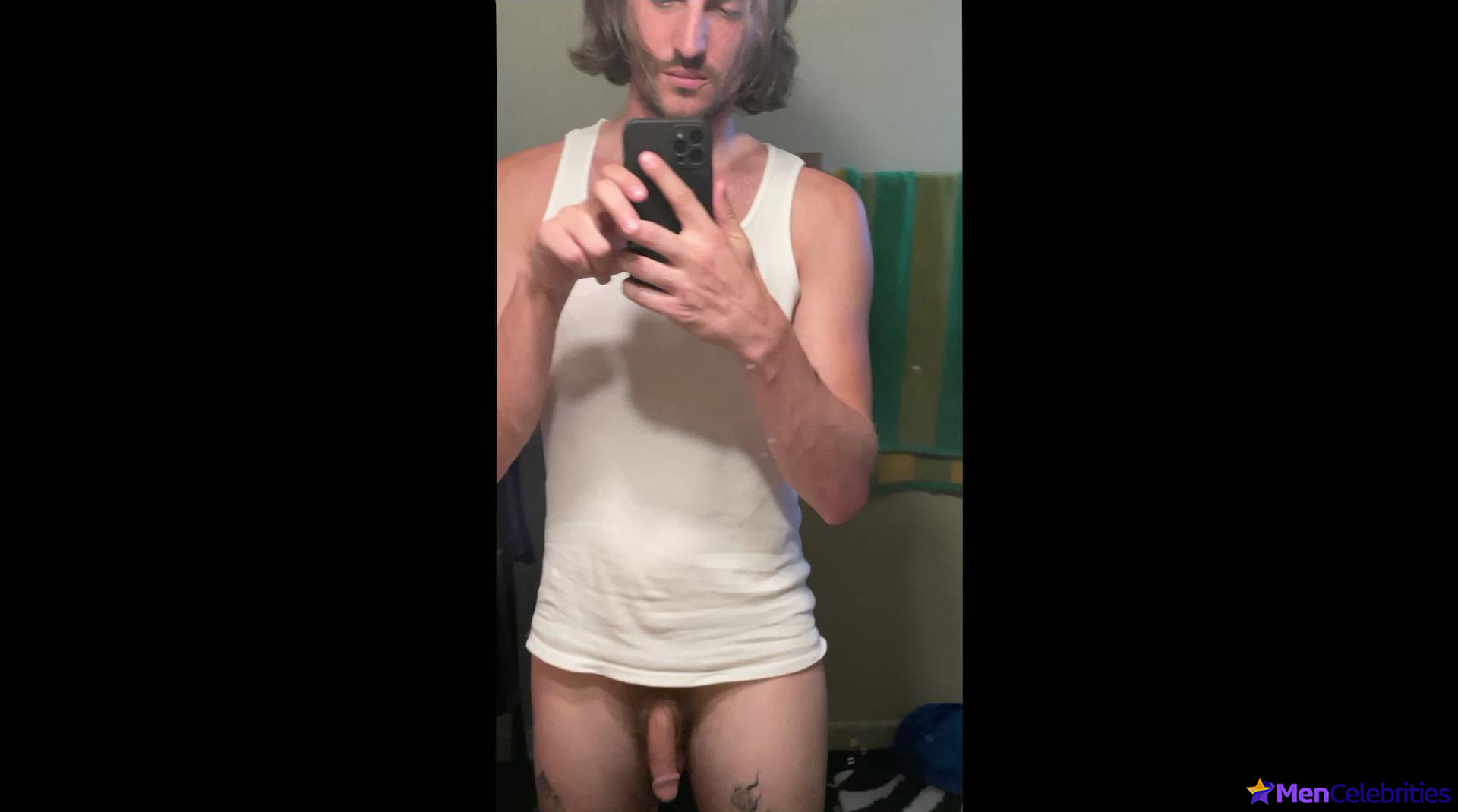 Peter Vack leaked nude selfie